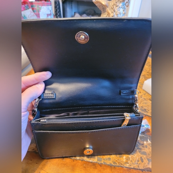 Badgley Mischka Black Sequin Crossbody Bag - Picture 6 of 7